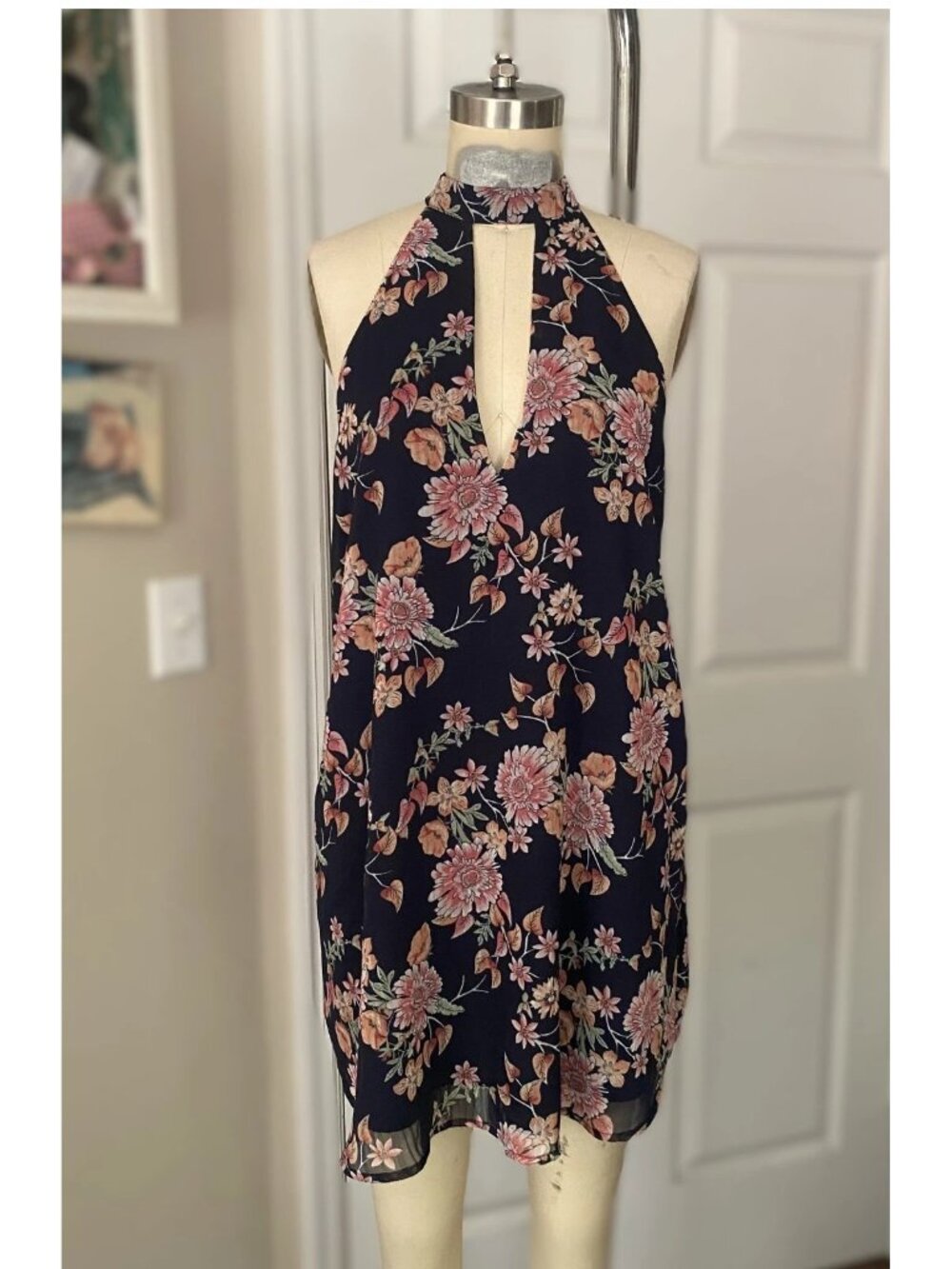 FOREVER 21 Halter teardrop neck Floral Silky MINI Shift Dress *SMALL* B195